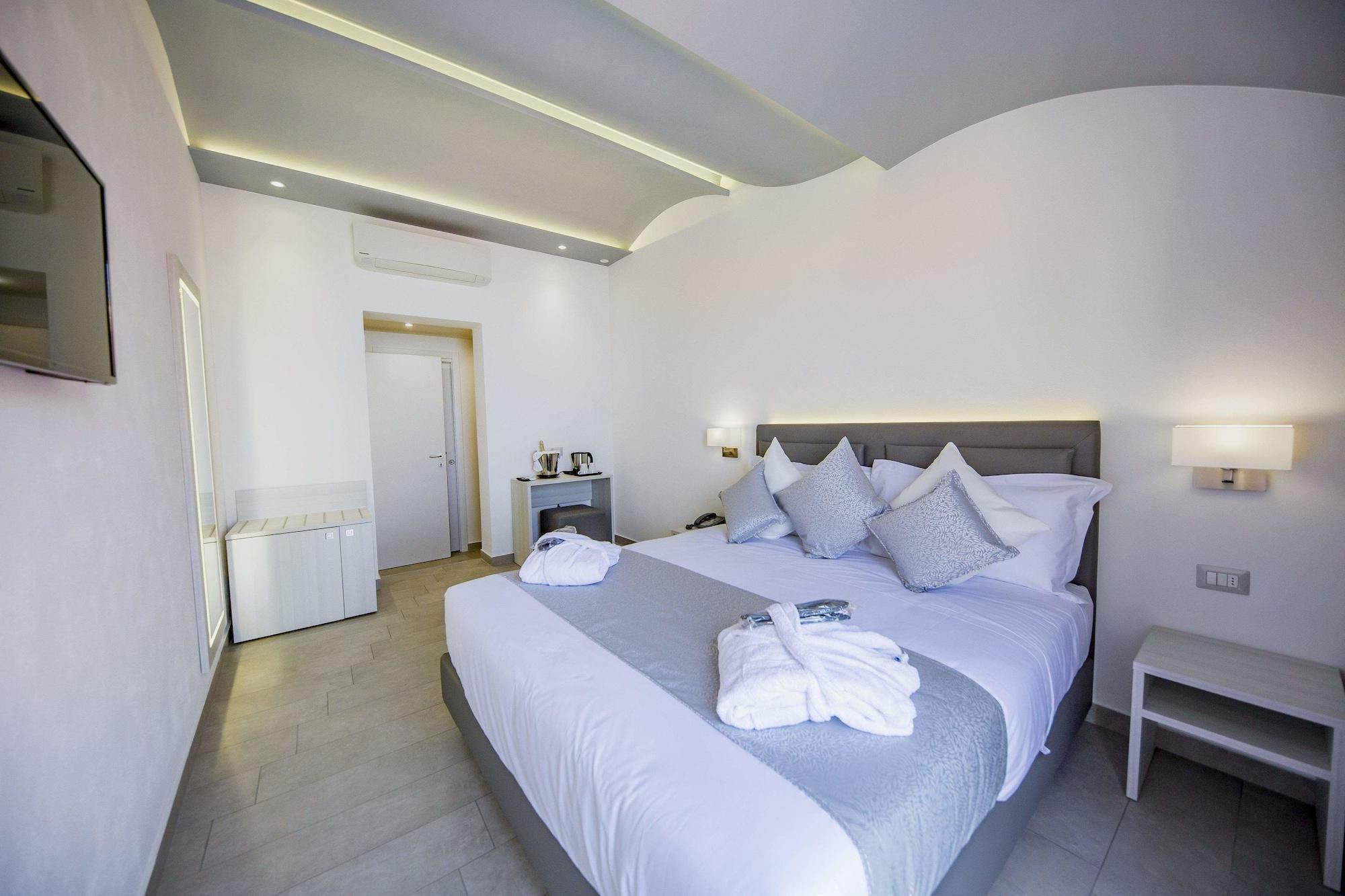 Ossuna Bay Hotel Boutique 切法卢 外观 照片